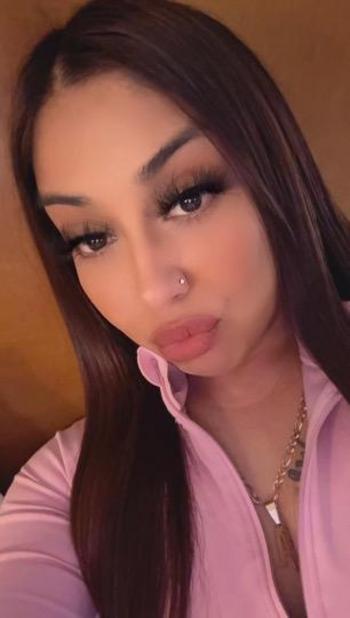 Lorena, 25  female escort, Concord